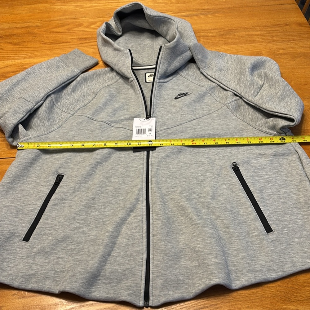 Nike Grey Women’s Hooded Zip Jacket with Black Trim NWT - Picture 6 of 8